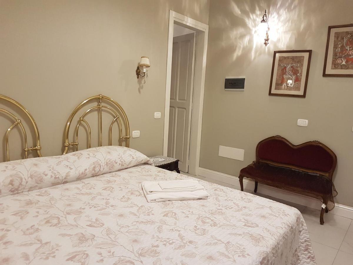 Villa Liberty Ofelia Locazioni Brevi Cagliari Exteriör bild