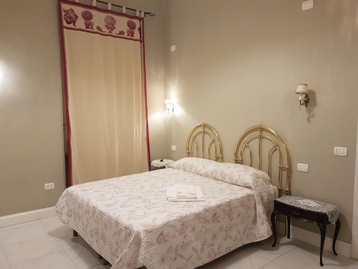 Villa Liberty Ofelia Locazioni Brevi Cagliari Exteriör bild