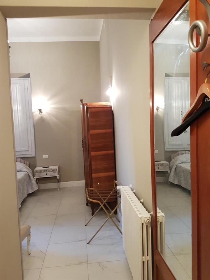 Villa Liberty Ofelia Locazioni Brevi Cagliari Exteriör bild