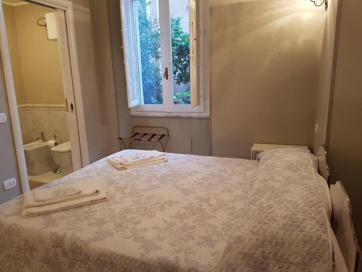 Villa Liberty Ofelia Locazioni Brevi Cagliari Exteriör bild
