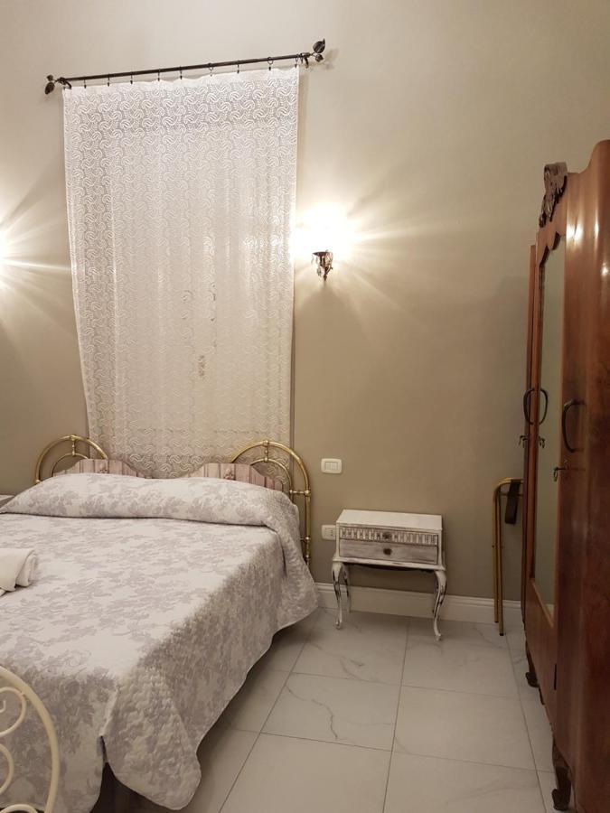 Villa Liberty Ofelia Locazioni Brevi Cagliari Exteriör bild