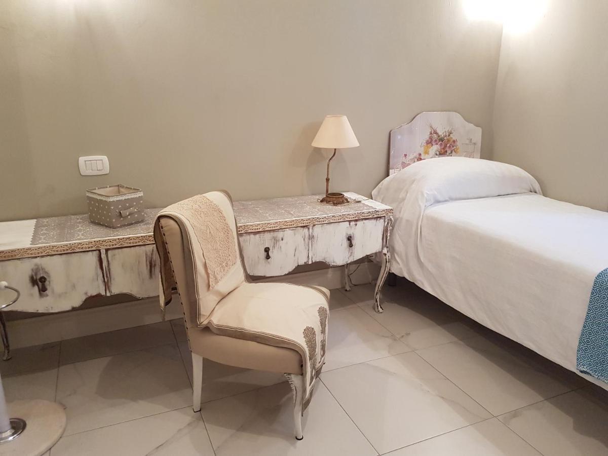 Villa Liberty Ofelia Locazioni Brevi Cagliari Exteriör bild