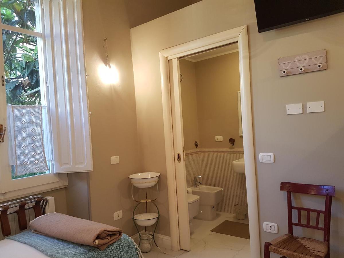 Villa Liberty Ofelia Locazioni Brevi Cagliari Exteriör bild