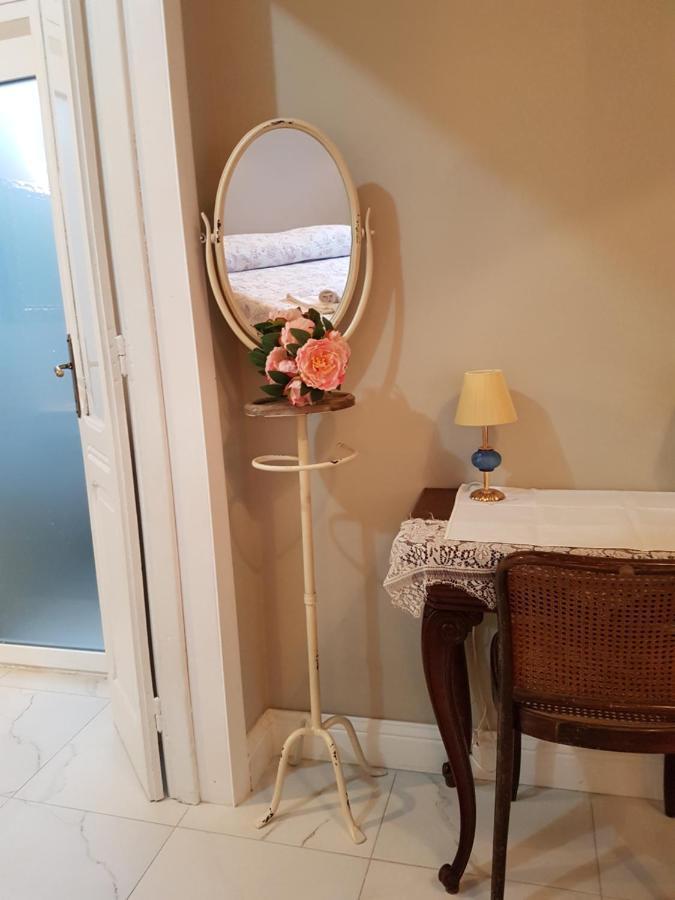 Villa Liberty Ofelia Locazioni Brevi Cagliari Exteriör bild