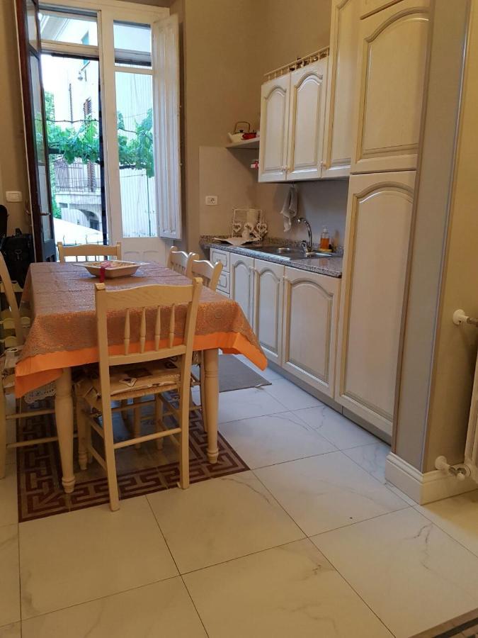 Villa Liberty Ofelia Locazioni Brevi Cagliari Exteriör bild