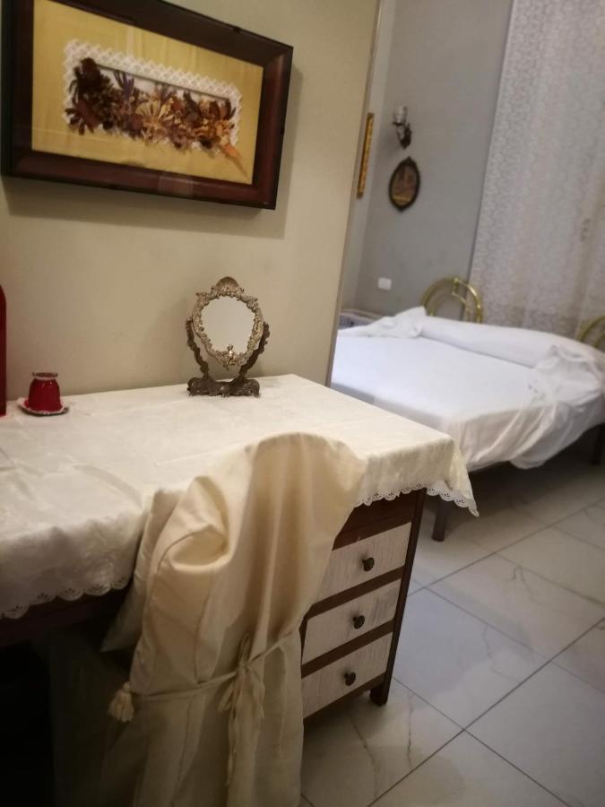 Villa Liberty Ofelia Locazioni Brevi Cagliari Exteriör bild