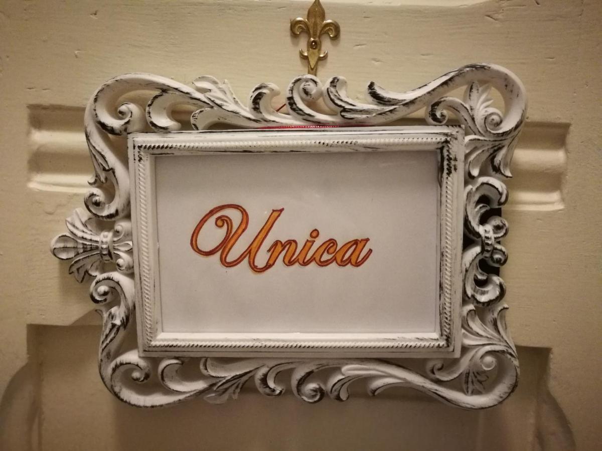 Villa Liberty Ofelia Locazioni Brevi Cagliari Exteriör bild