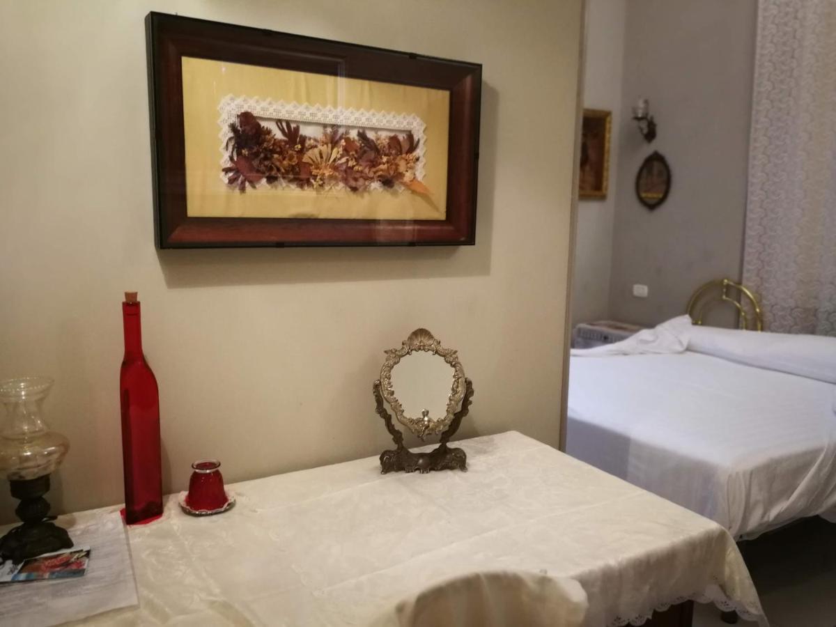 Villa Liberty Ofelia Locazioni Brevi Cagliari Exteriör bild