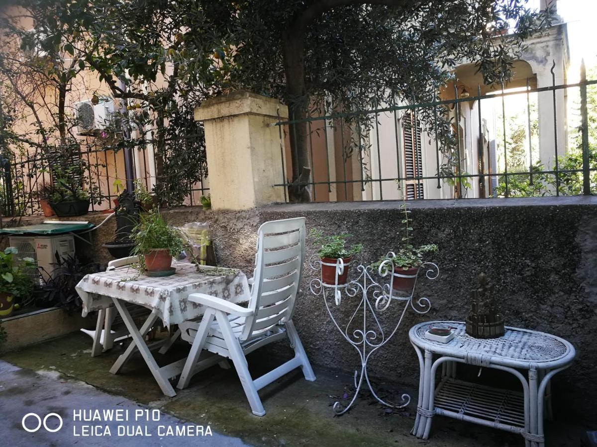 Villa Liberty Ofelia Locazioni Brevi Cagliari Exteriör bild