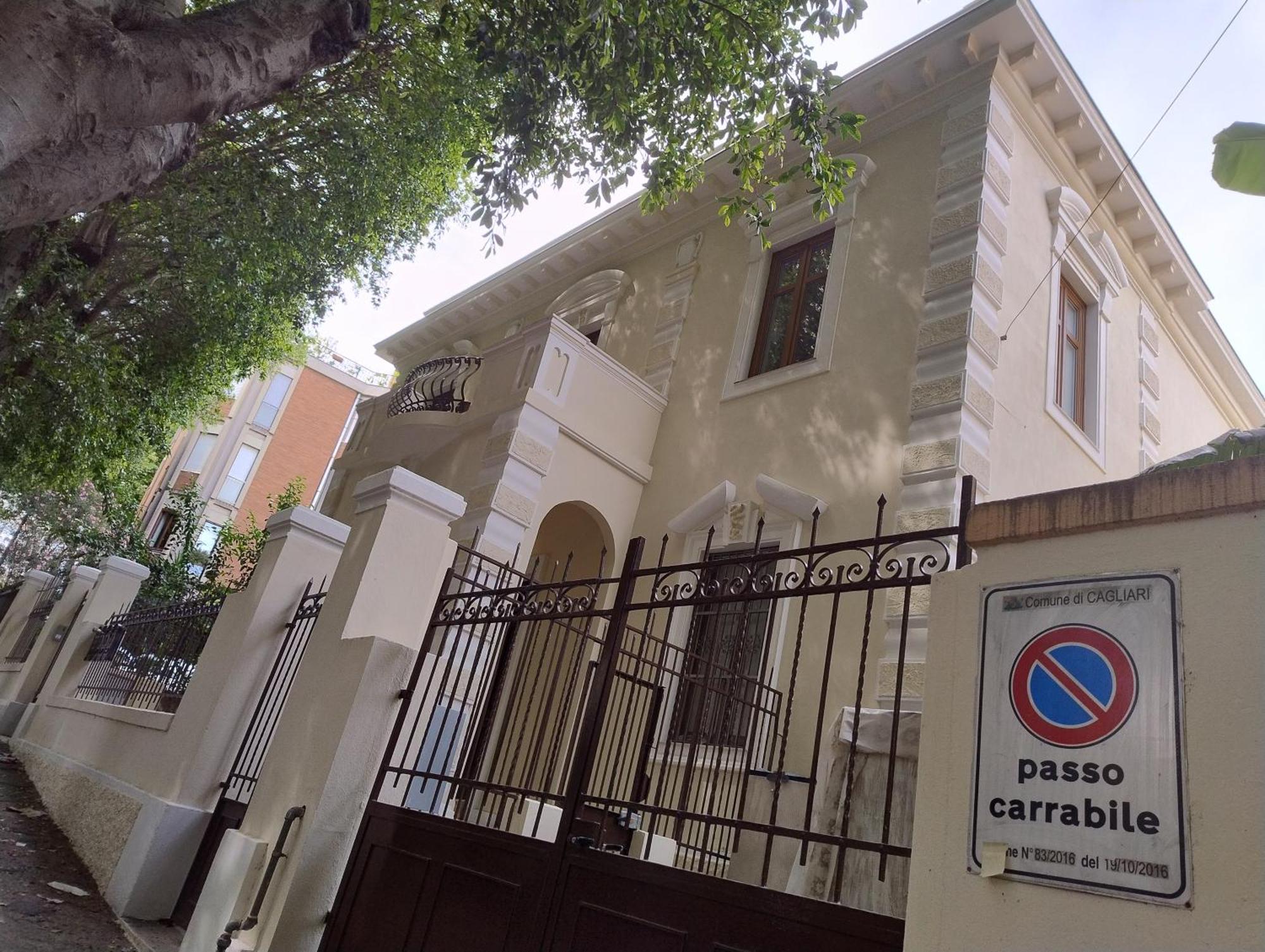 Villa Liberty Ofelia Locazioni Brevi Cagliari Exteriör bild